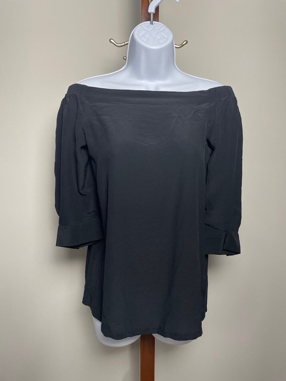 Theory Silk Off‑Shoulder Top Size S Square Neck